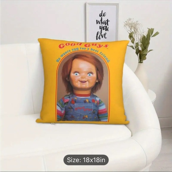 🧡 Childs Play Chucky Collectible Pillow Cover
18x18 - Picture 1 of 4